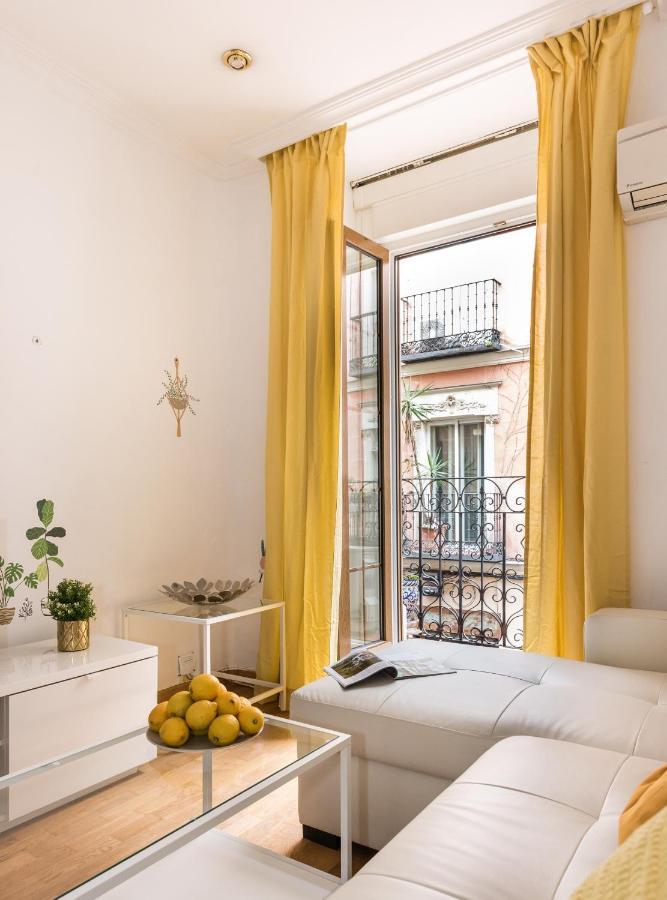 Living Velarde Apartment Madrid Exterior photo